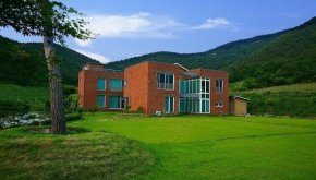 Buan Mookbang Sandle Gookhwa Pension